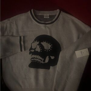 The only Gray Skull Sweater